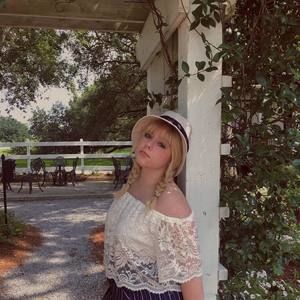 Meet your Posher, Megan